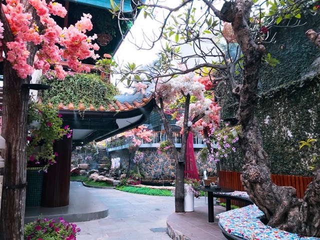 Check in “PHƯỢNG HOÀNG CỔ TRẤN” ngay giữa Sài Gòn