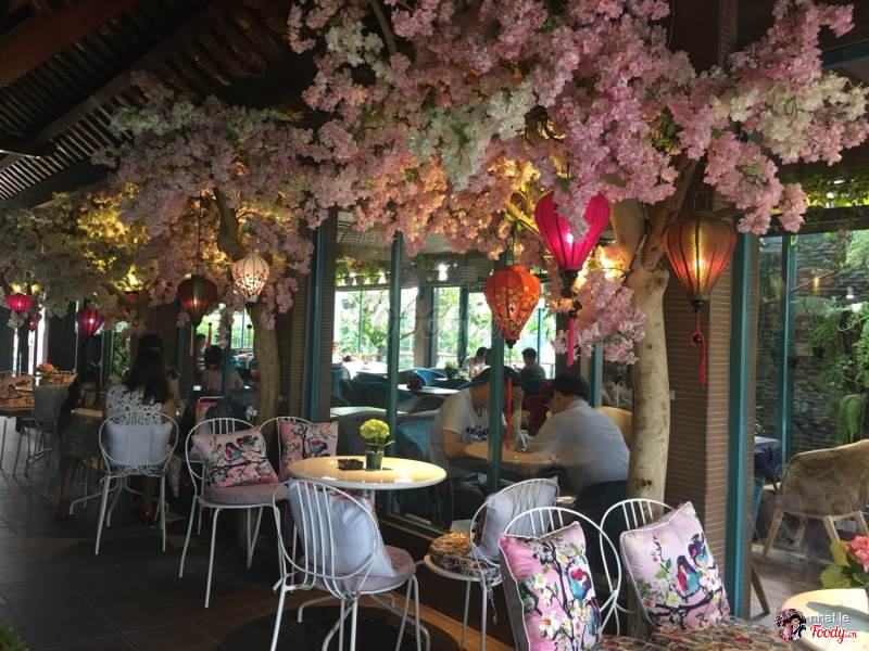 Check in “PHƯỢNG HOÀNG CỔ TRẤN” ngay giữa Sài Gòn
