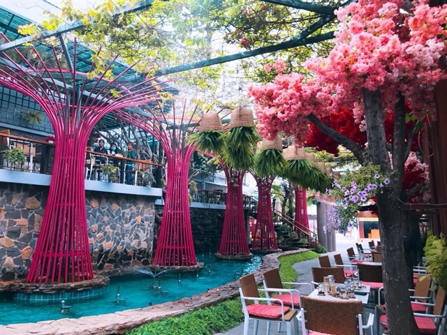 Check in “PHƯỢNG HOÀNG CỔ TRẤN” ngay giữa Sài Gòn